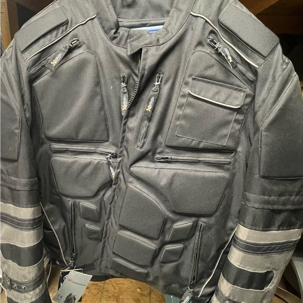 Xelements CF5050 Men's morph Black and Grey performance Tri Trex armored Jacket